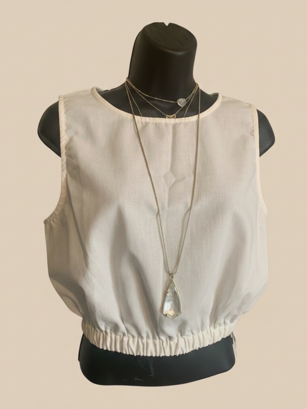Commense White Elastic-Hem Sleeveless Crop Top
